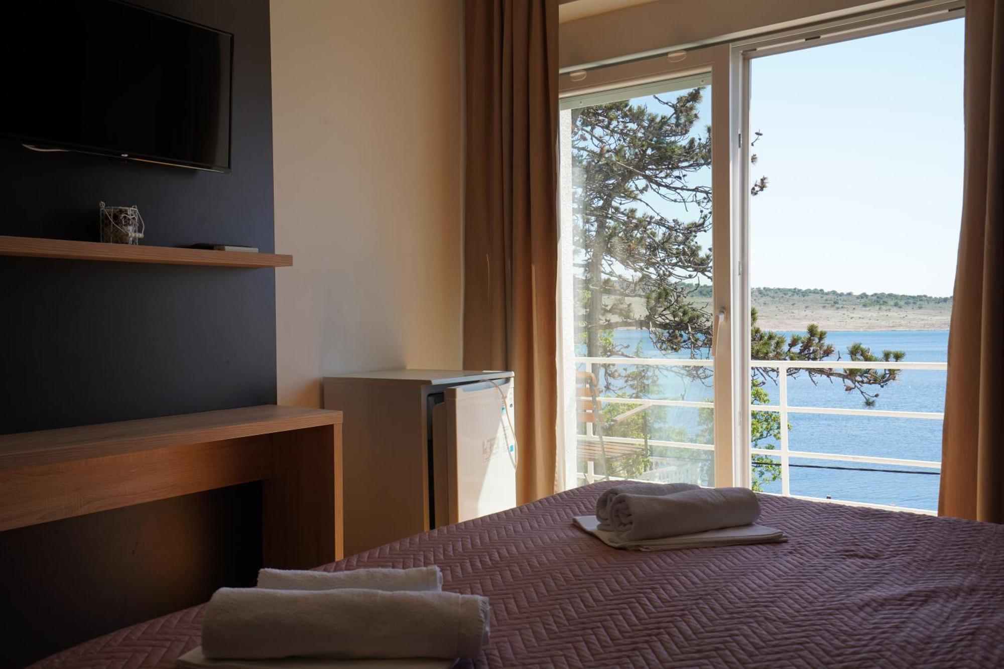 Rooms Villa Lucija 克拉列维察 外观 照片